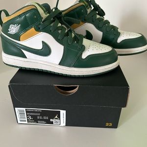 JORDAN 1 MID